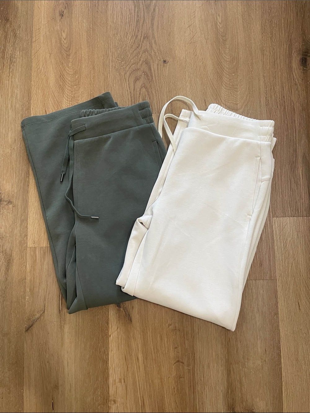Bundle of Member’s Mark Wide Leg Cropped Women's Pants